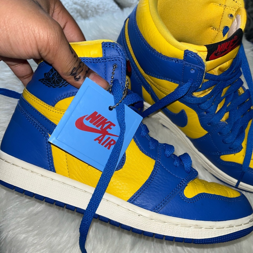 Nike Air Jordan 1s Retro High Blue and Yellow size women’s 9 men’s 7 uk 6.5
